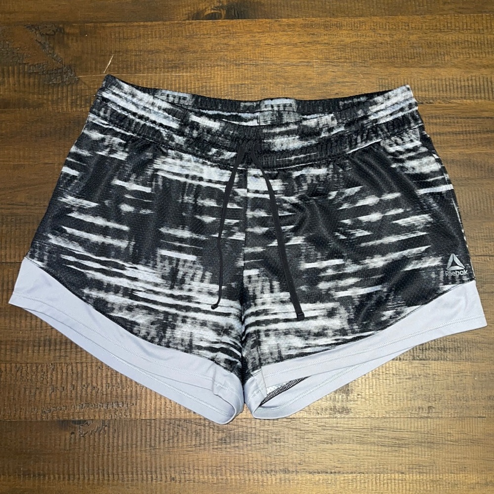 Super cute excellent used condition athletic shorts